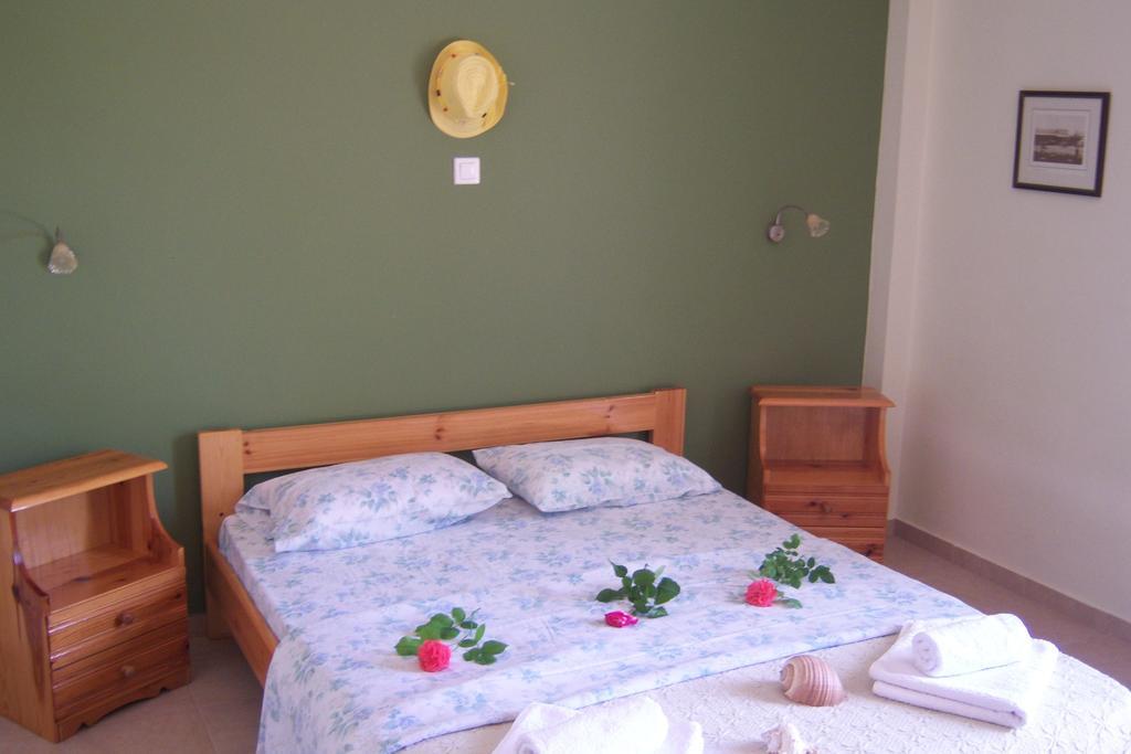Melina Apartment Loutrópolis Thermís Quarto foto